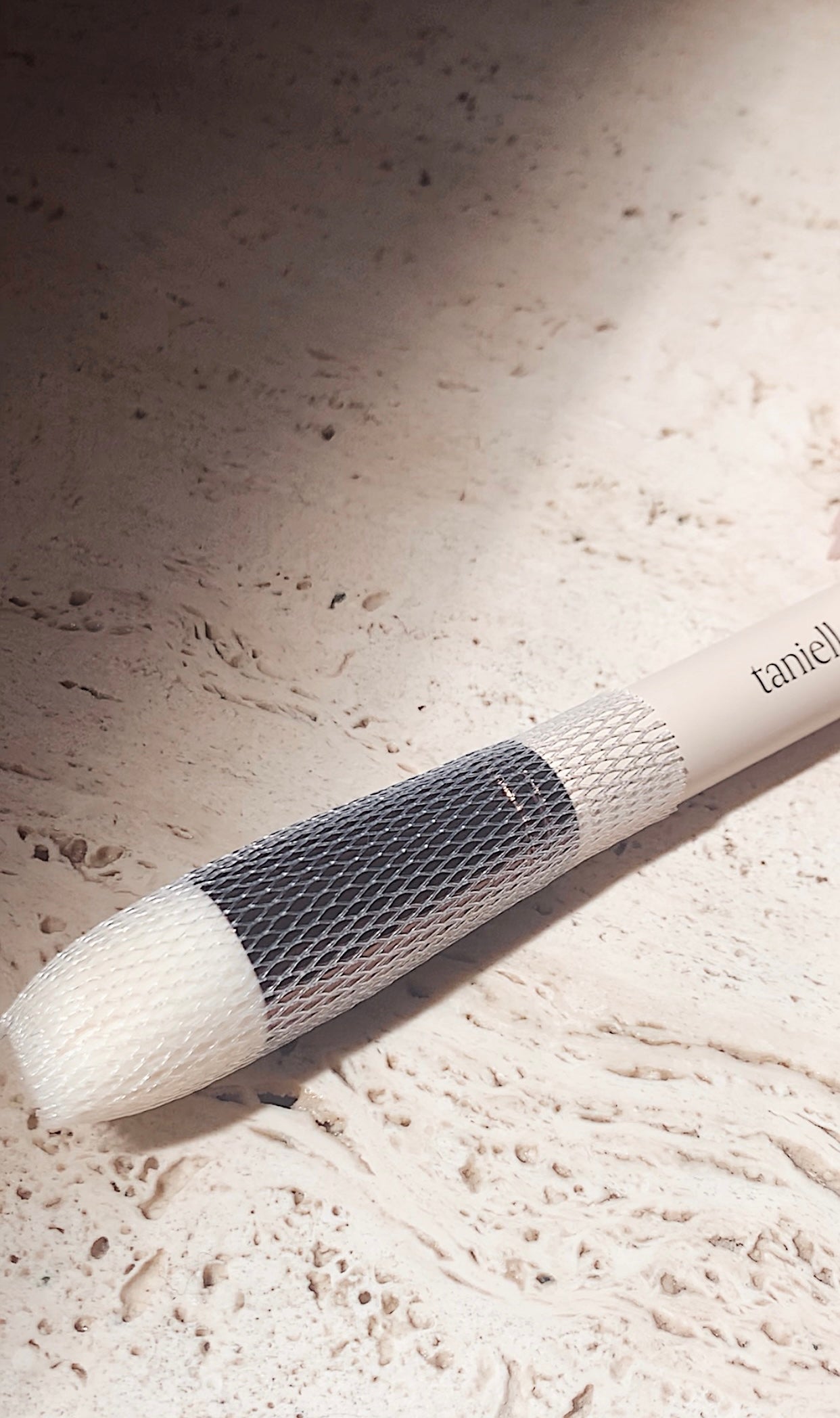 Picture of Brush guard applied to a Vol.1 brush.